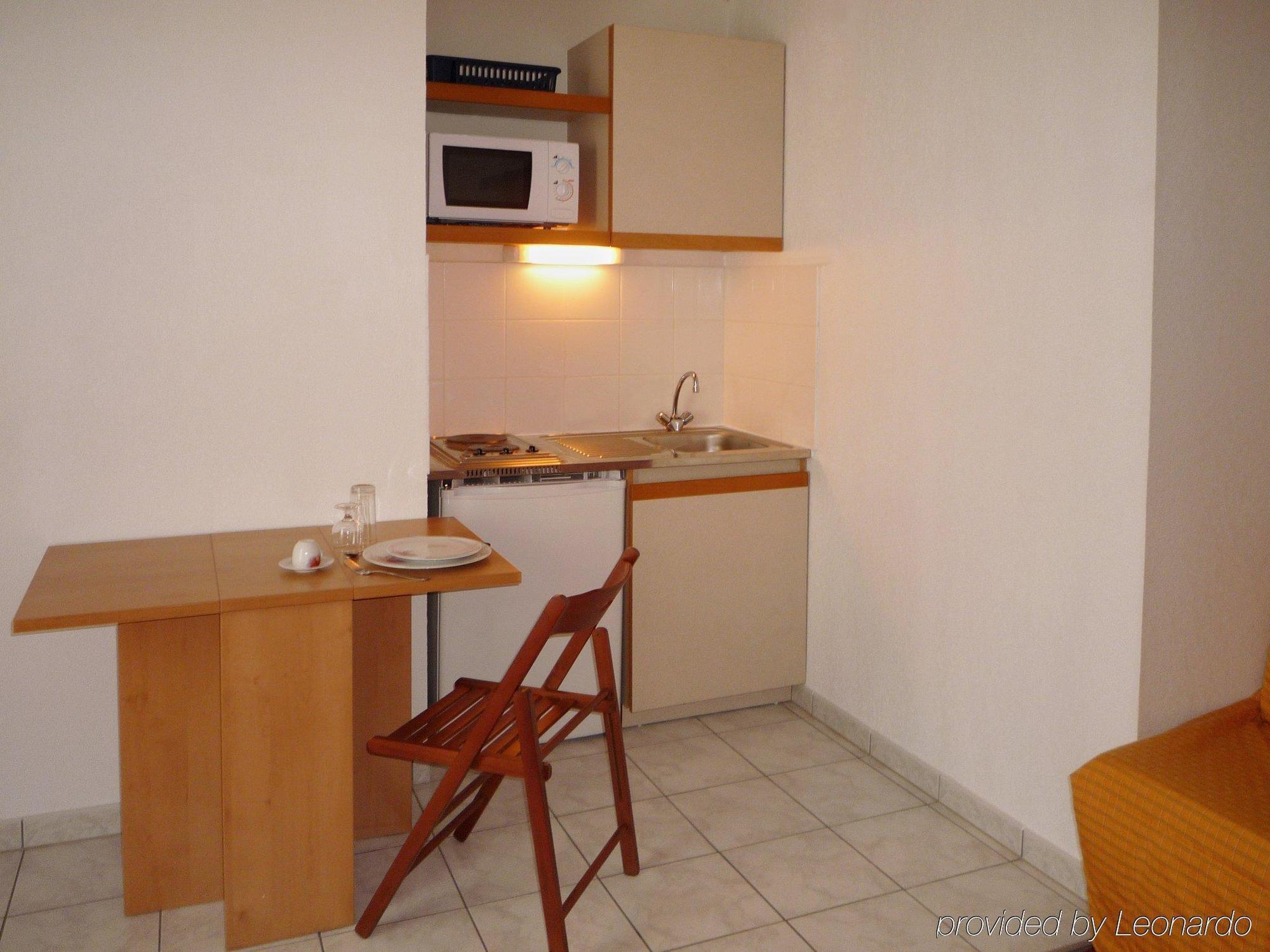 Sejours & Affaires Nantes La Beaujoire 아파트 호텔 객실 사진